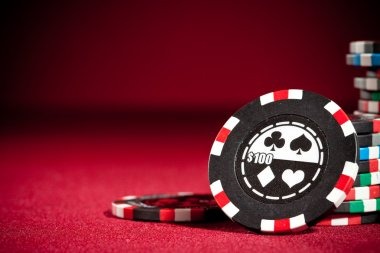 Live play interface with active cashback tracking